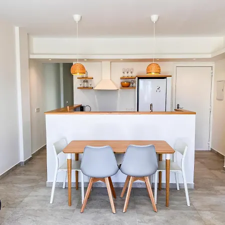 Cozy House Palm Apartment